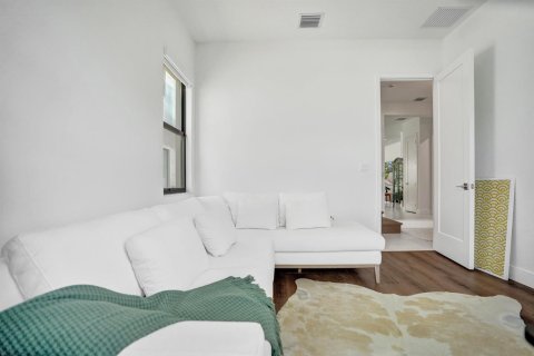 House in Boca Raton, Florida 4 bedrooms, 304.91 sq.m. № 2185498 - photo 5