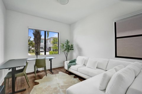 House in Boca Raton, Florida 4 bedrooms, 304.91 sq.m. № 2185498 - photo 6