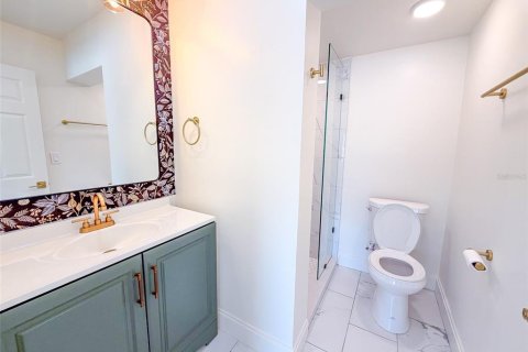 House in Tampa, Florida 3 bedrooms, 106.28 sq.m. № 2203949 - photo 18