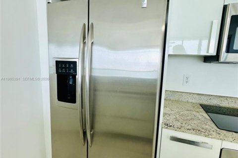 Copropriété à louer à Miami, Floride: 1 chambre, 71.81 m2 № 2027114 - photo 17