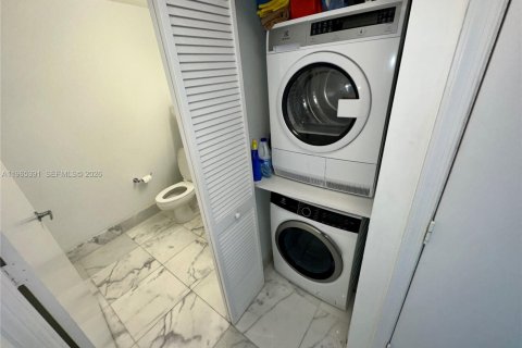 Copropriété à louer à Miami, Floride: 1 chambre, 71.81 m2 № 2027114 - photo 28