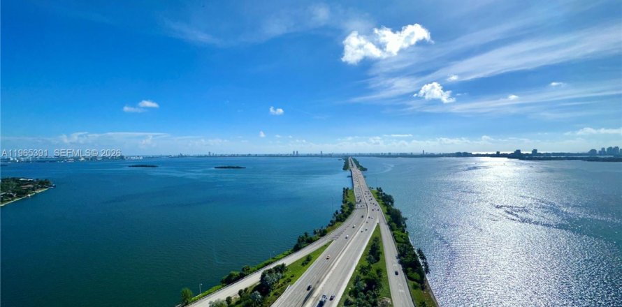 Condo à Miami, Floride, 1 chambre  № 2027114