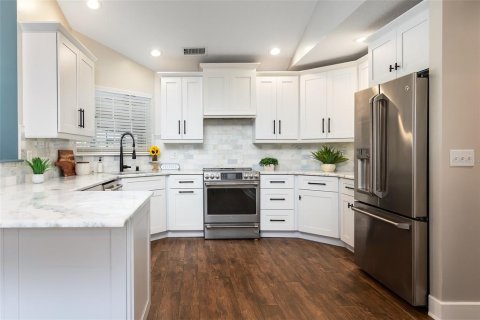 Villa ou maison à vendre à Lake Mary, Floride: 4 chambres, 225.85 m2 № 2149781 - photo 8