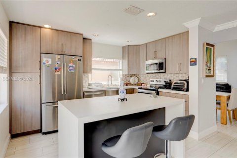 House in Sunrise, Florida 3 bedrooms, 142.05 sq.m. № 2068779 - photo 13