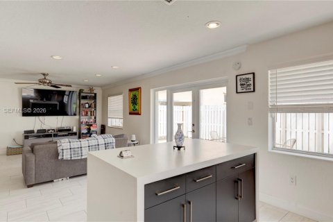 House in Sunrise, Florida 3 bedrooms, 142.05 sq.m. № 2068779 - photo 18