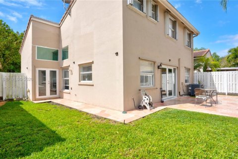 House in Sunrise, Florida 3 bedrooms, 142.05 sq.m. № 2068779 - photo 22