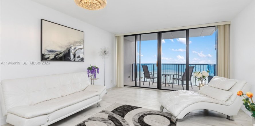 Condo in Hollywood, Florida, 1 bedroom  № 2003082