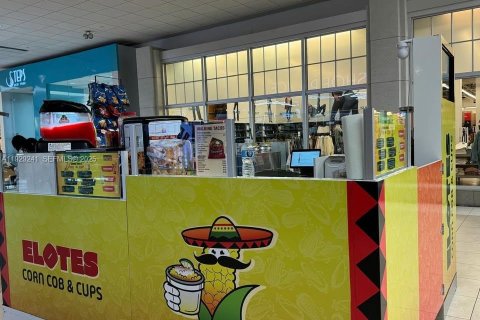 Commercial property in Coral Springs, Florida № 2052790 - photo 5