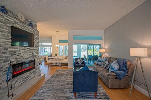 Casa en venta en Summerfield, Florida, 3 dormitorios, 189.99 m2 № 1528453 - foto 26