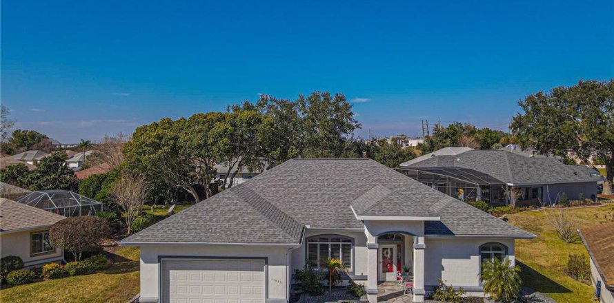Casa en Summerfield, Florida 3 dormitorios, 189.99 m2 № 1528453