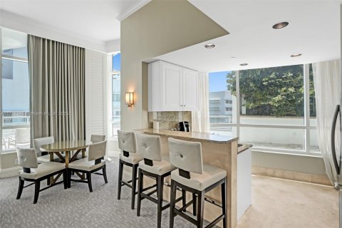 Copropriété à vendre à Miami Beach, Floride: 2 chambres, 138.98 m2 № 1979728 - photo 14