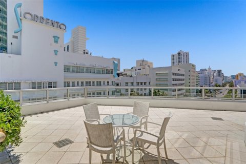 Copropriété à vendre à Miami Beach, Floride: 2 chambres, 138.98 m2 № 1979728 - photo 7