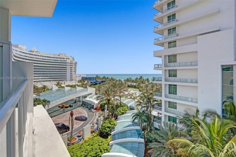 Copropriété à vendre à Miami Beach, Floride: 2 chambres, 138.98 m2 № 1979728 - photo 3