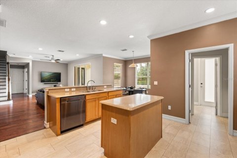 House in Ocoee, Florida 7 bedrooms, 348.66 sq.m. № 1919013 - photo 21