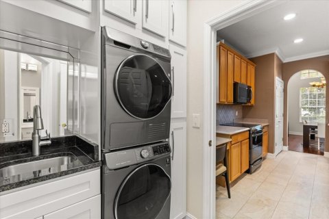 Casa en venta en Ocoee, Florida, 7 dormitorios, 348.66 m2 № 1919013 - foto 23