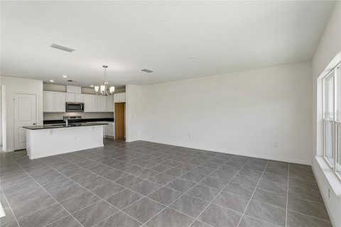 Townhouse in Lake Wales, Florida 3 bedrooms, 156.54 sq.m. № 2296813 - photo 7