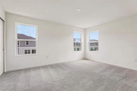 Townhouse in Lake Wales, Florida 3 bedrooms, 156.54 sq.m. № 2296813 - photo 10