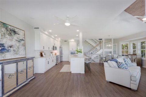 House in Boca Grande, Florida 3 bedrooms, 245.63 sq.m. № 2205293 - photo 27