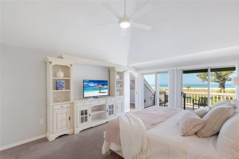 House in Boca Grande, Florida 3 bedrooms, 245.63 sq.m. № 2205293 - photo 5