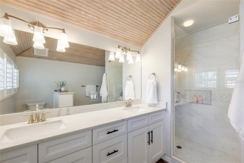 House in Boca Grande, Florida 3 bedrooms, 245.63 sq.m. № 2205293 - photo 9