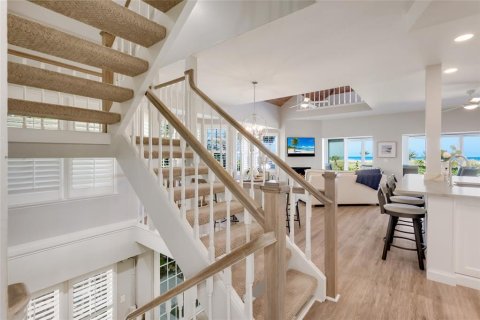 House in Boca Grande, Florida 3 bedrooms, 245.63 sq.m. № 2205293 - photo 12