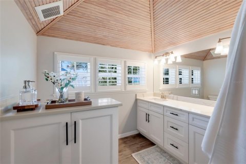 House in Boca Grande, Florida 3 bedrooms, 245.63 sq.m. № 2205293 - photo 8
