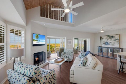 House in Boca Grande, Florida 3 bedrooms, 245.63 sq.m. № 2205293 - photo 19