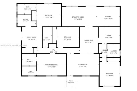 House in Sweetwater, Florida 4 bedrooms, 242.01 sq.m. № 2312197 - photo 17