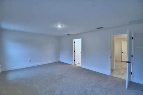 House in Auburndale, Florida 4 bedrooms, 201.51 sq.m. № 2215226 - photo 26