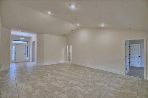 House in Auburndale, Florida 4 bedrooms, 201.51 sq.m. № 2215226 - photo 10