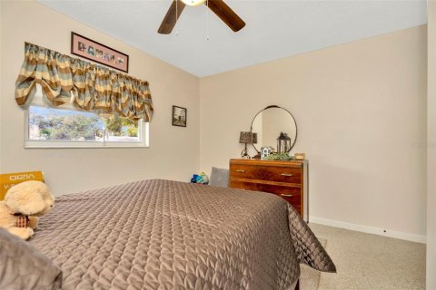 House in Thonotosassa, Florida 3 bedrooms, 127.09 sq.m. № 2231647 - photo 16