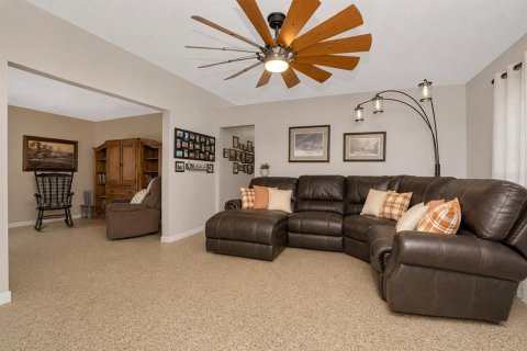 House in Thonotosassa, Florida 3 bedrooms, 127.09 sq.m. № 2231647 - photo 10