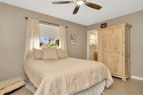 House in Thonotosassa, Florida 3 bedrooms, 127.09 sq.m. № 2231647 - photo 20