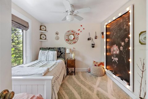 House in Saint Petersburg, Florida 3 bedrooms, 138.33 sq.m. № 1840267 - photo 30