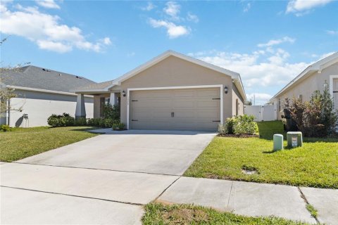 Villa ou maison à vendre à Davenport, Floride: 3 chambres, 148.27 m2 № 1572185 - photo 4
