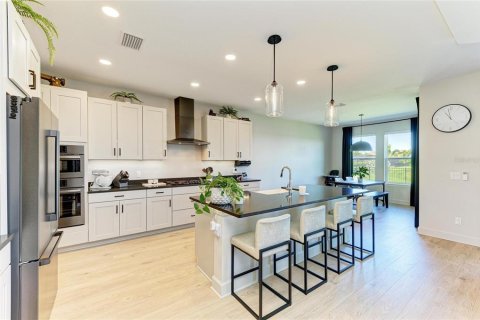 Casa en venta en Bradenton, Florida, 5 dormitorios, 356.37 m2 № 1915614 - foto 29