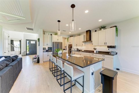 Casa en venta en Bradenton, Florida, 5 dormitorios, 356.37 m2 № 1915614 - foto 25
