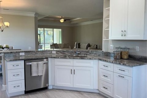House in Englewood, Florida 3 bedrooms, 191.38 sq.m. № 2099012 - photo 15