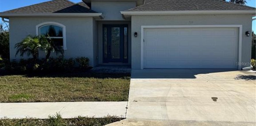 House in Englewood, Florida 3 bedrooms, 191.38 sq.m. № 2099012