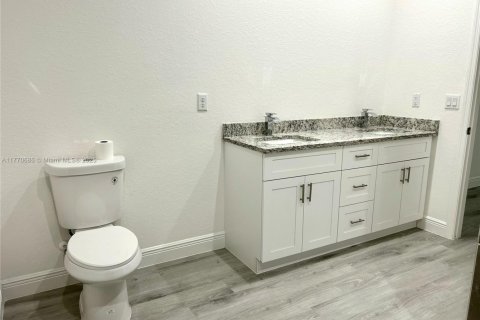 House in Lehigh Acres, Florida 3 bedrooms № 1731085 - photo 23