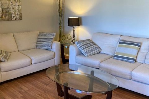 Condominio en venta en Saint Petersburg, Florida, 2 dormitorios, 102.19 m2 № 1653618 - foto 5