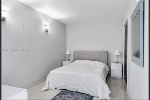 Copropriété à louer à Fort Lauderdale, Floride: 2 chambres, 102.47 m2 № 1890974 - photo 10