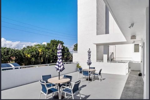 Copropriété à louer à Fort Lauderdale, Floride: 2 chambres, 102.47 m2 № 1890974 - photo 14