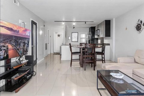 Copropriété à louer à Fort Lauderdale, Floride: 2 chambres, 102.47 m2 № 1890974 - photo 7