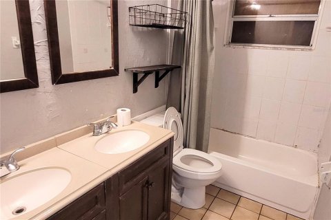 Villa ou maison à vendre à Sarasota, Floride: 3 chambres, 144.83 m2 № 2092204 - photo 14