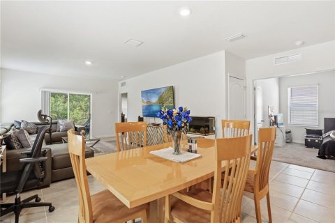 Villa ou maison à vendre à DeLand, Floride: 3 chambres, 150.22 m2 № 2216457 - photo 8