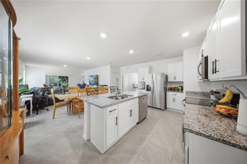 Villa ou maison à vendre à DeLand, Floride: 3 chambres, 150.22 m2 № 2216457 - photo 3