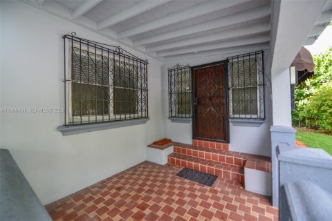 Casa en alquiler en Miami, Florida, 3 dormitorios, 124.49 m2 № 2048056 - foto 7