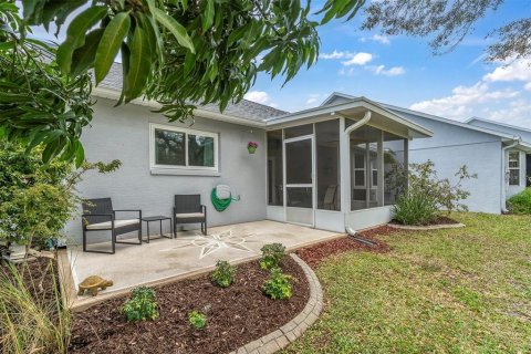 House in New Port Richey, Florida 2 bedrooms, 105.82 sq.m. № 1616930 - photo 24