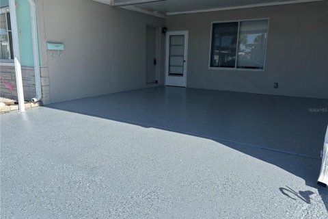 House in Largo, Florida 2 bedrooms, 93.83 sq.m. № 1914309 - photo 6